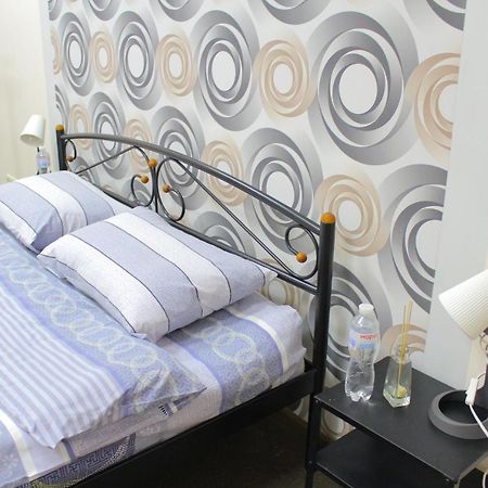 Uneed Rooms Somnium Kyiv Exterior photo
